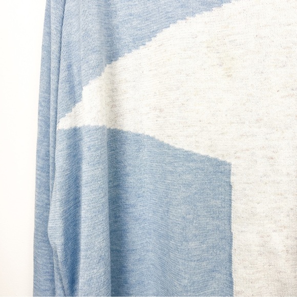 Peyton Primrose Long Sleeve Blue Grey & White Sweater with Star Pattern - Picture 8 of 11